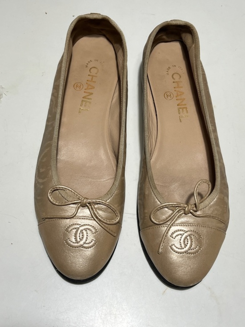Chanel Metallic gold Nude Ballet Flats